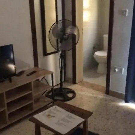 Le Malte House St. Julians בית הארחה 2*