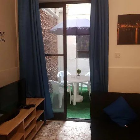 Le Malte House St. Julians בית הארחה 2*